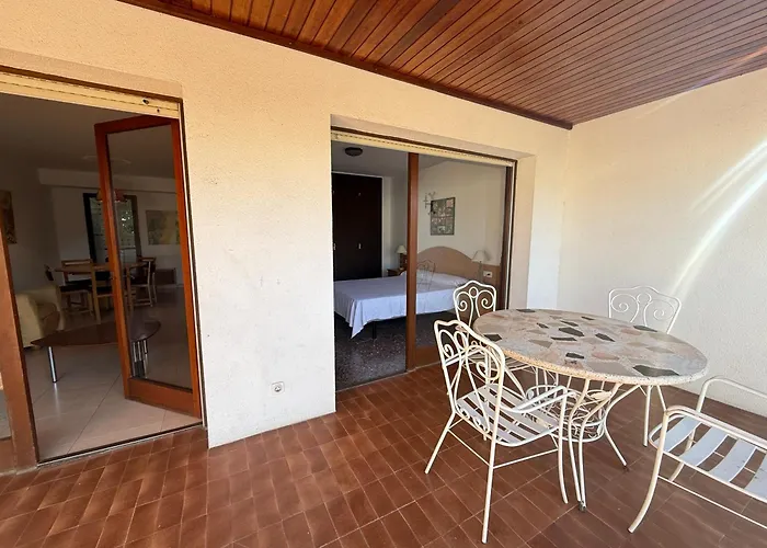 Agi Parramon A Apartmán Roses