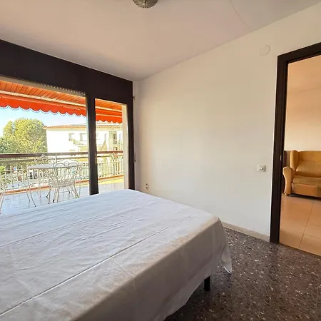 Agi Parramon A Apartamento