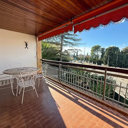 Agi Parramon A Apartamento