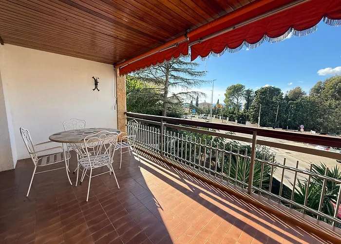 Agi Parramon A شقة