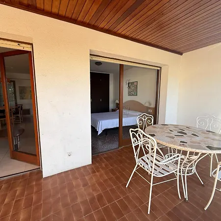 Agi Parramon A Apartment Roses